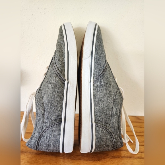 Vans Women's Shoes Size 7 Nearly New Condition - Picture 3 of 7